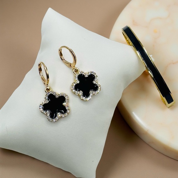 The Black Classic Bangle paired with Cute Earrings - Picture 2 of 6